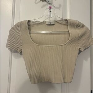 Aritzia Babaton Crop Top